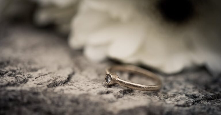 It Is Important To Follow A Few Tips When Buying Jewelry